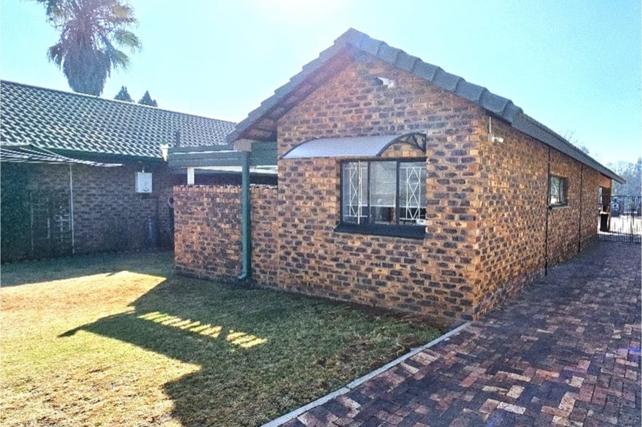 3 Bedroom Property for Sale in Vaalpark Free State